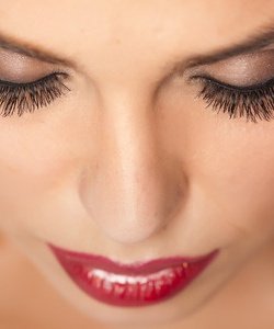 DEFINE THE APPEARANCE OF EYES, LASHES & BROWS AT MELANIE RICHARD’S BEAUTY SALON, PETERBOROUGH