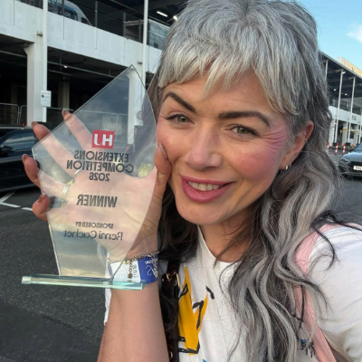 Melanie Richards Wins HJ Hair Extensionist of The Year Melanie Richards Wins HJ Hair Extensionist of The Year