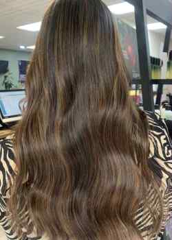baby-lights-and-root-stretch-melanie-richards-hairdressers-in-peterborough